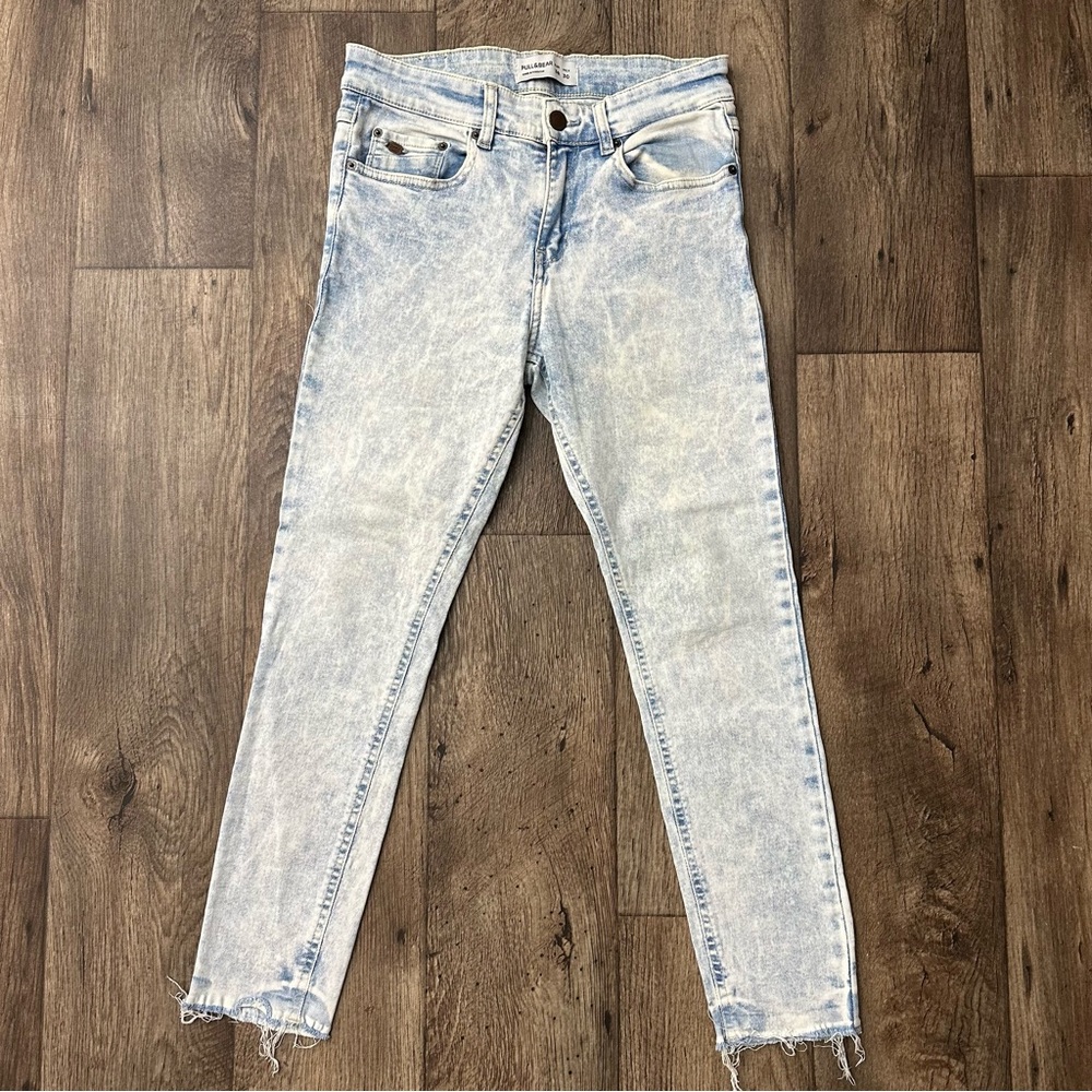 Pull&Bear Men’s distressed Skinny Jeans Light Blue
